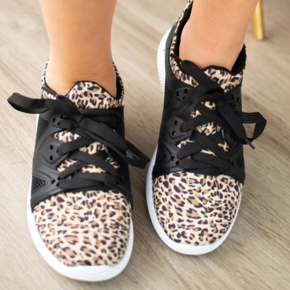 MEOW Sneakers - Picture 6 of 8